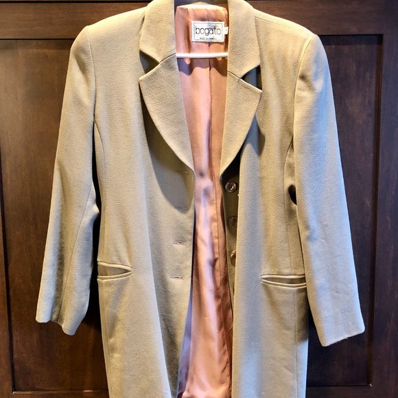 Long Beige 90's Blazer - Picture 2 of 4